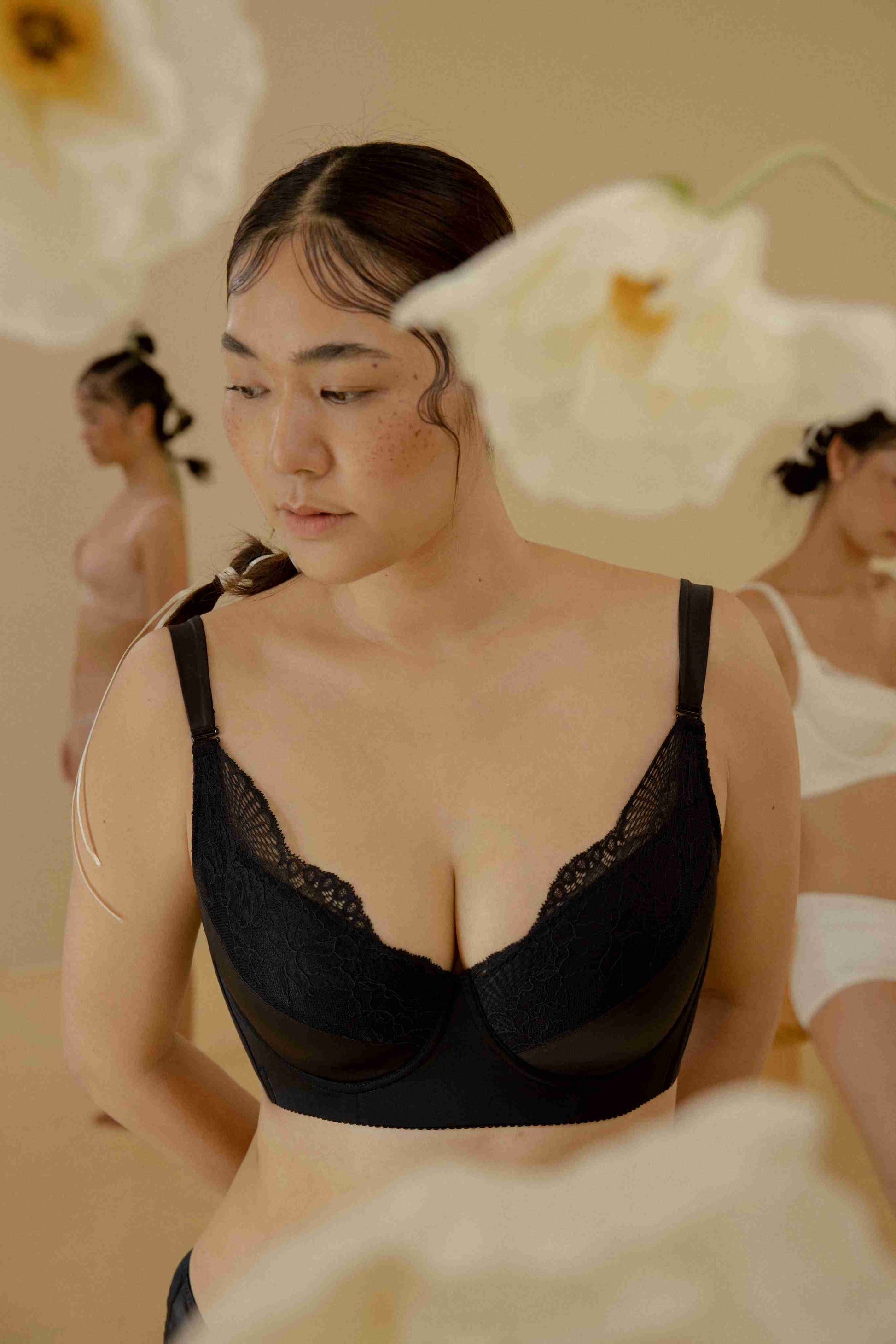 重璞塑身內衣 - 女主角款 | 光面蕾絲調整型內衣（白/粉/黑） | 針對下垂、副乳、外擴，打造美好胸型
